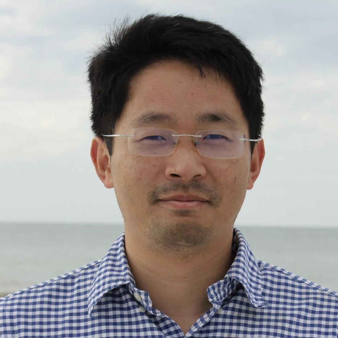 Weijun Xie